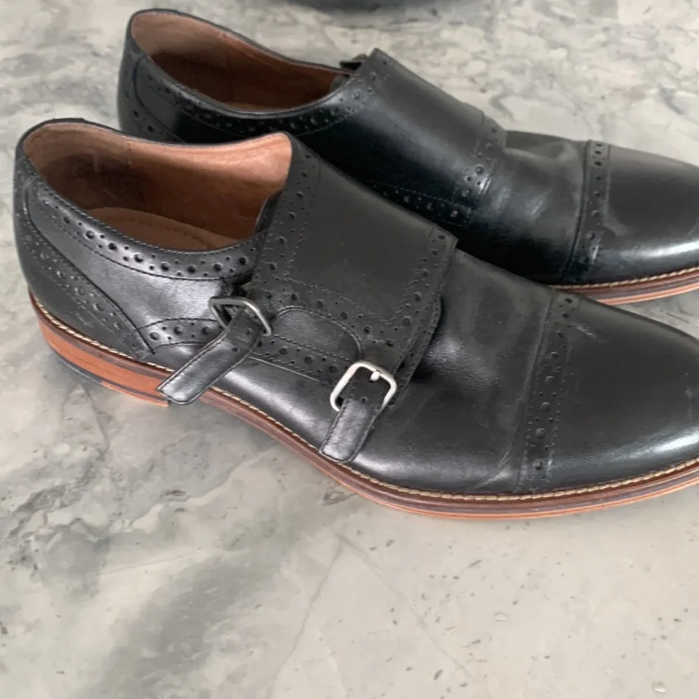 Johnston and Murphy leather loafers 9.5 - Picture 2 of 4